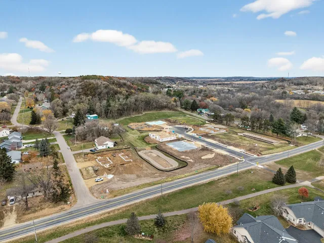 $515,900 | 1091 Legend Lane, River Falls, WI 54022