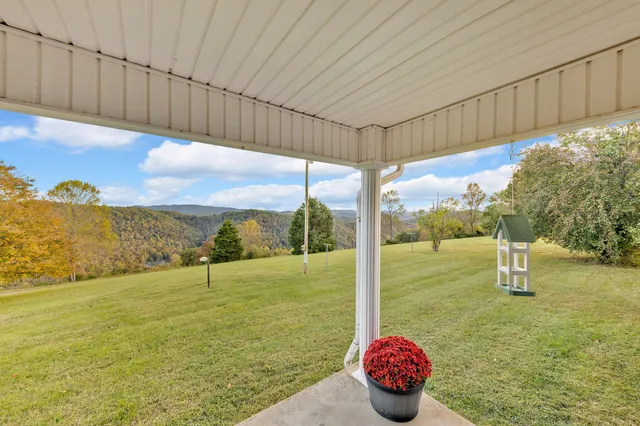 $585,000 | 540 Hurley Drive, Sneedville, TN 37869
