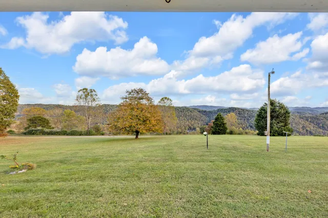 $585,000 | 540 Hurley Drive, Sneedville, TN 37869