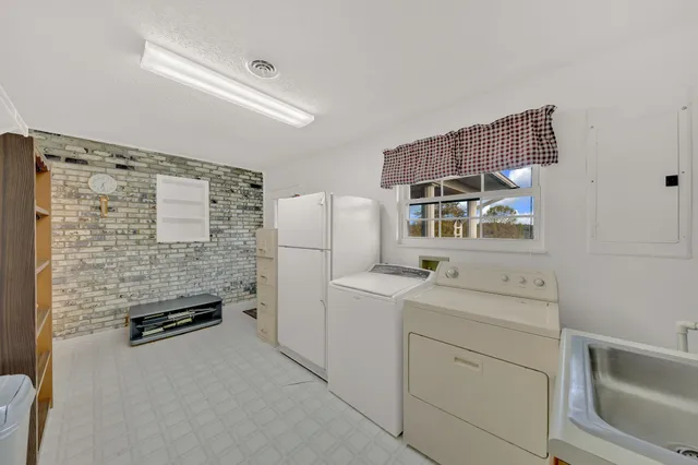 $585,000 | 540 Hurley Drive, Sneedville, TN 37869