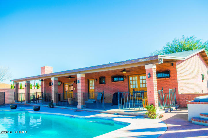 7985 North St Patrick Road Tucson, AZ 85741 - Photo 1 of 45 Gallery Image 1