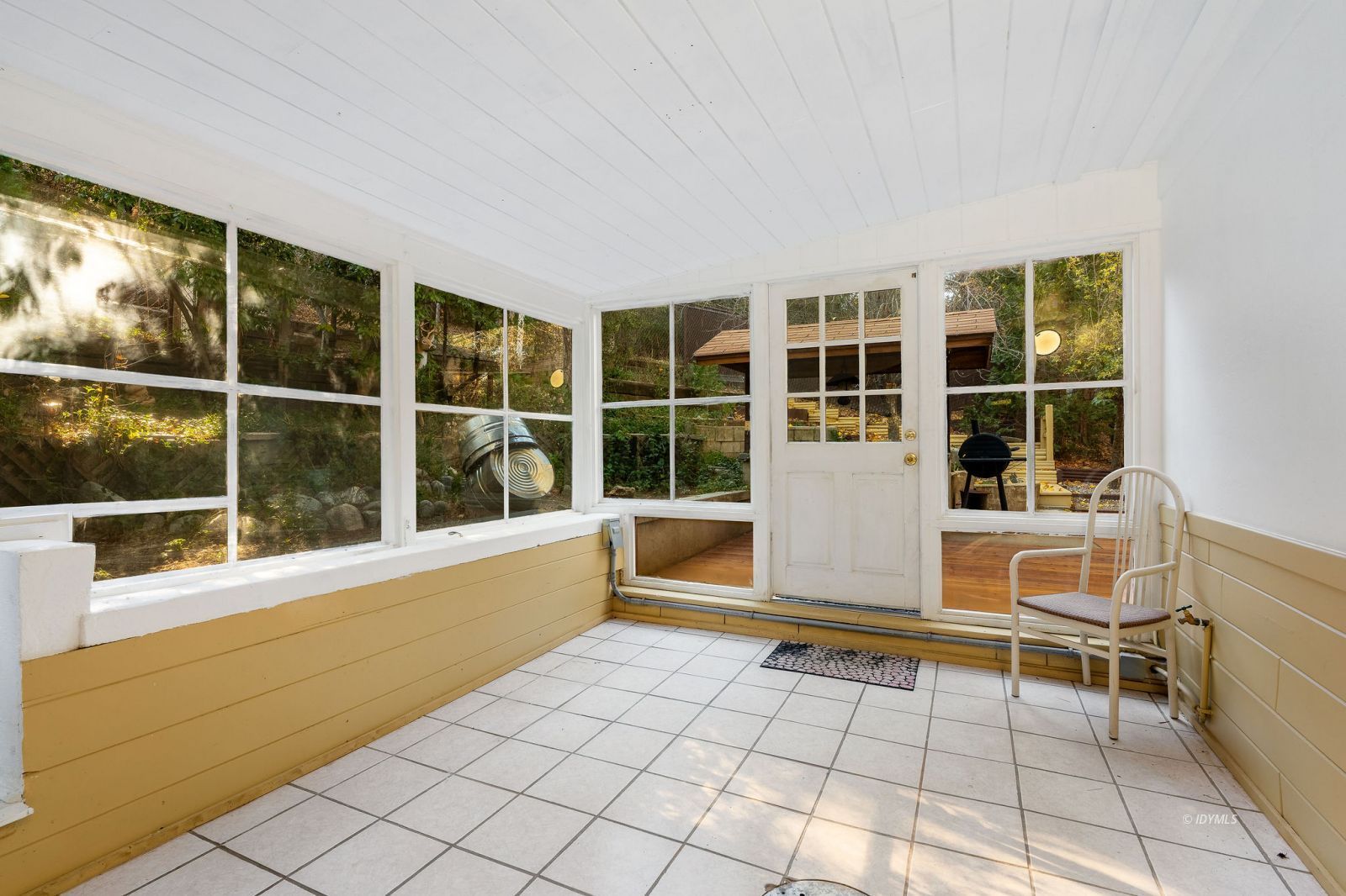 52805 Idyllmont Road Idyllwild, CA 92549 - Photo 41 of 53 a view of a room with windows