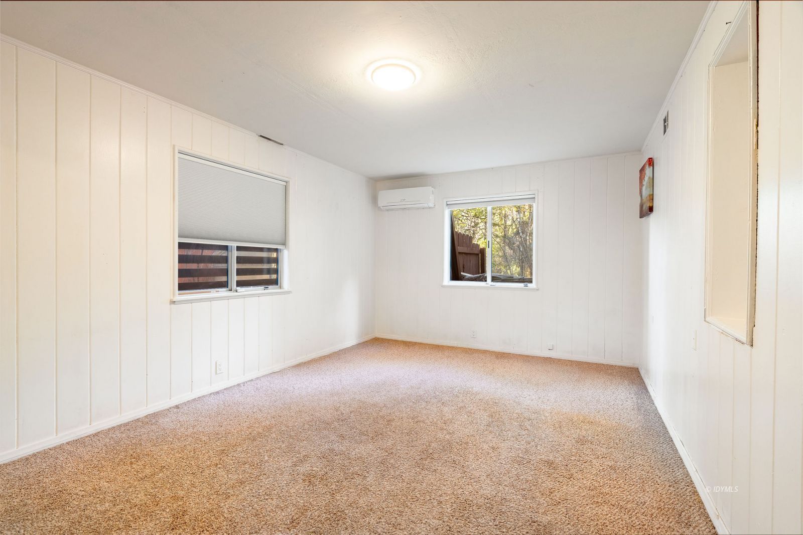 52805 Idyllmont Road Idyllwild, CA 92549 - Photo 45 of 53 an empty room with windows