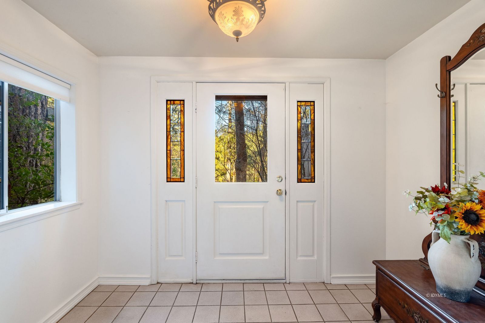 52805 Idyllmont Road Idyllwild, CA 92549 - Photo 5 of 53 a view of an entryway with wooden floor