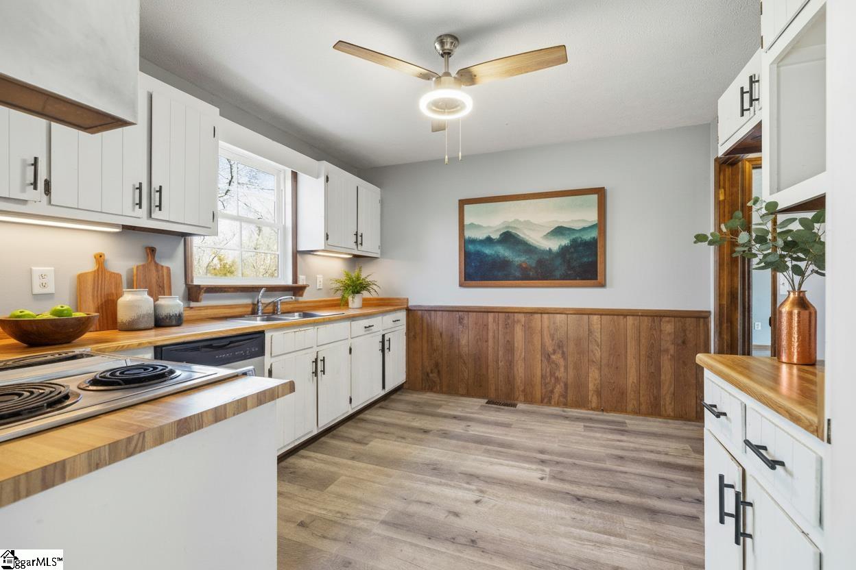 1613 Abercrombie Road Fountain Inn, SC 29644 - Photo 12 of 49 Gallery Image 12