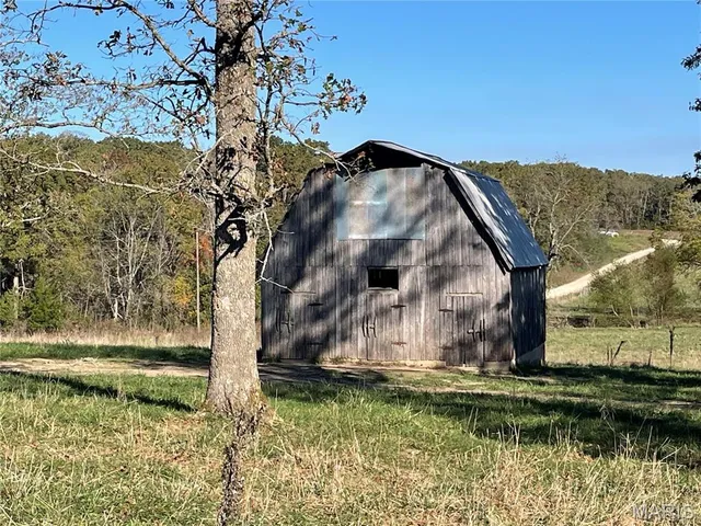 $199,900 | 437 County Road 6420, Salem, MO 65560