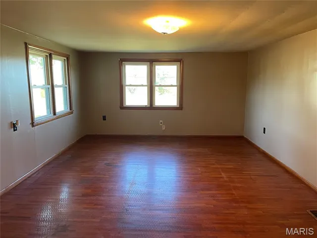 $199,900 | 437 County Road 6420, Salem, MO 65560