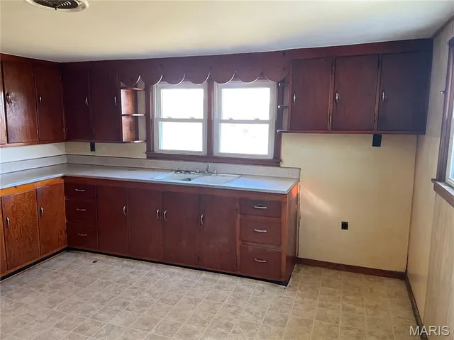 $199,900 | 437 County Road 6420, Salem, MO 65560