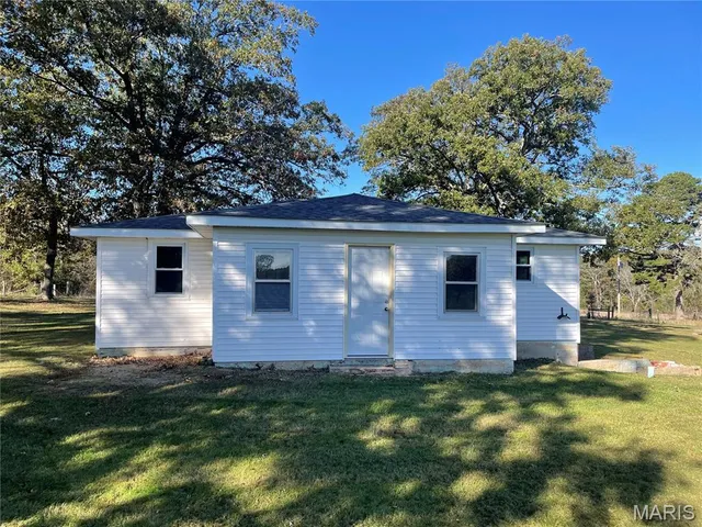 $199,900 | 437 County Road 6420, Salem, MO 65560