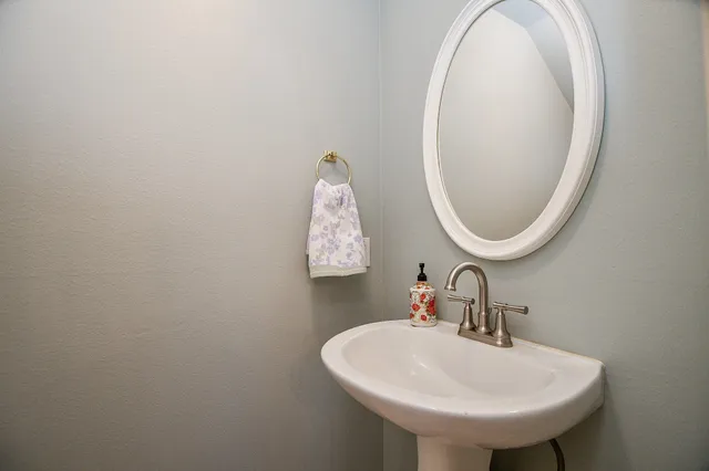 $2,550 | 4202 Creek Hollow Lane, Missouri City, TX 77459