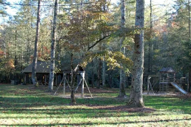 $1,450,000 | 940 Winding Creek Road, Sapphire, NC 28774