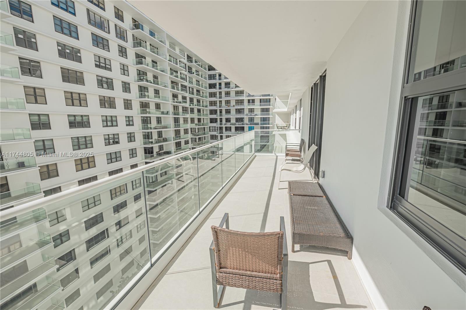 9801 Collins Avenue, Unit 14D Bal Harbour, FL 33154 - Photo 4 of 25