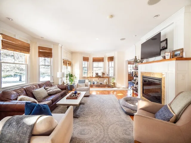 $6,800 | 11 Green Street, Milton, MA 02186