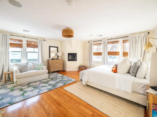 $6,800 | 11 Green Street, Milton, MA 02186