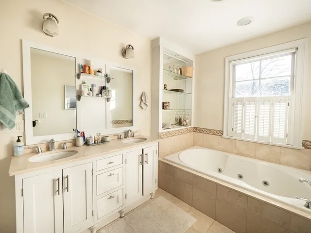 $6,800 | 11 Green Street, Milton, MA 02186