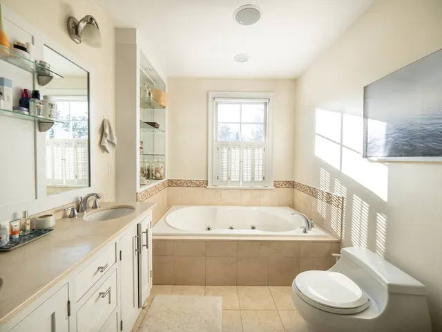 $6,800 | 11 Green Street, Milton, MA 02186