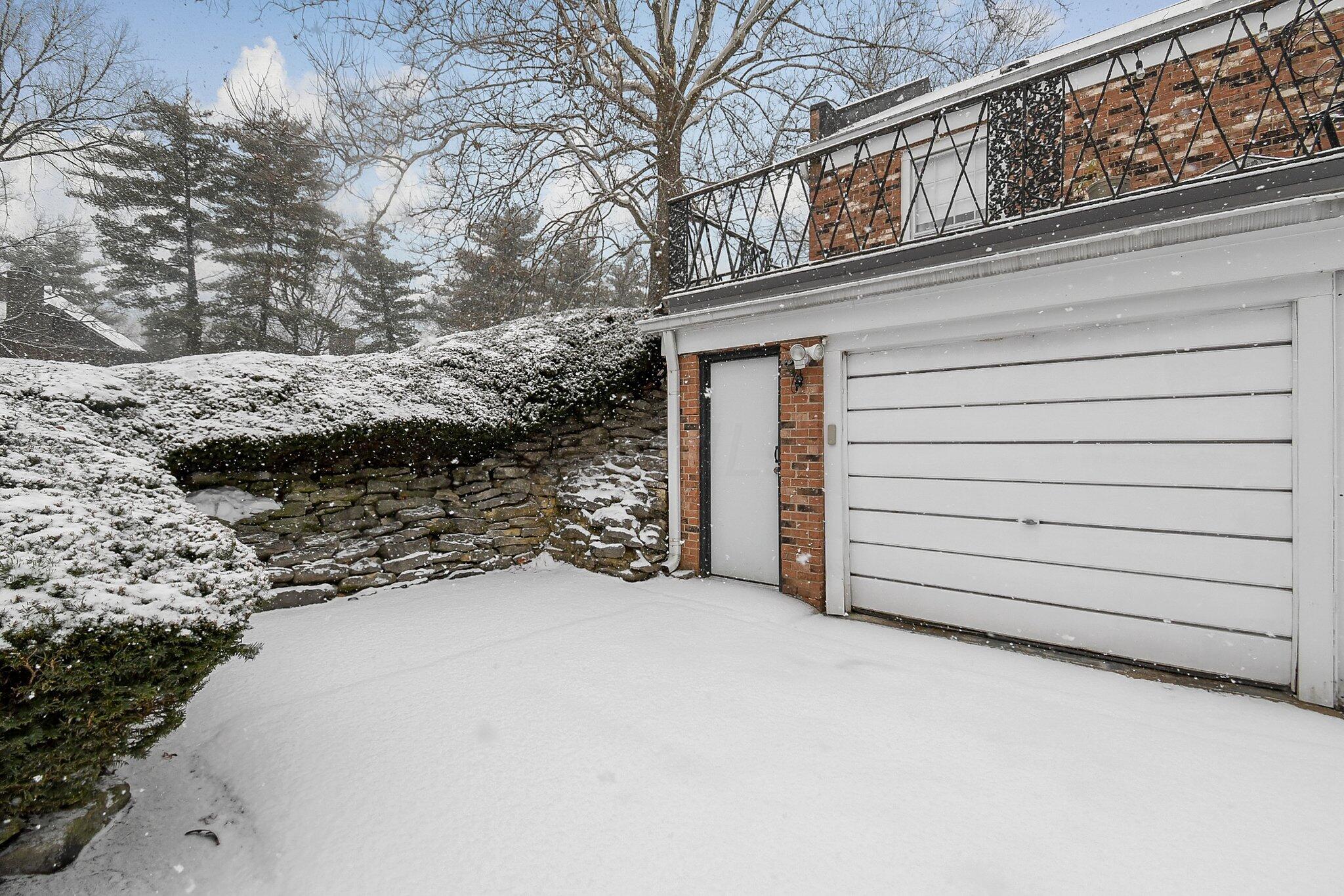 1590 Noe Bixby Road, Unit A1 Columbus, OH 43232 - Photo 21 of 25 26-web-or-mls-1590-noe-bixby-rd