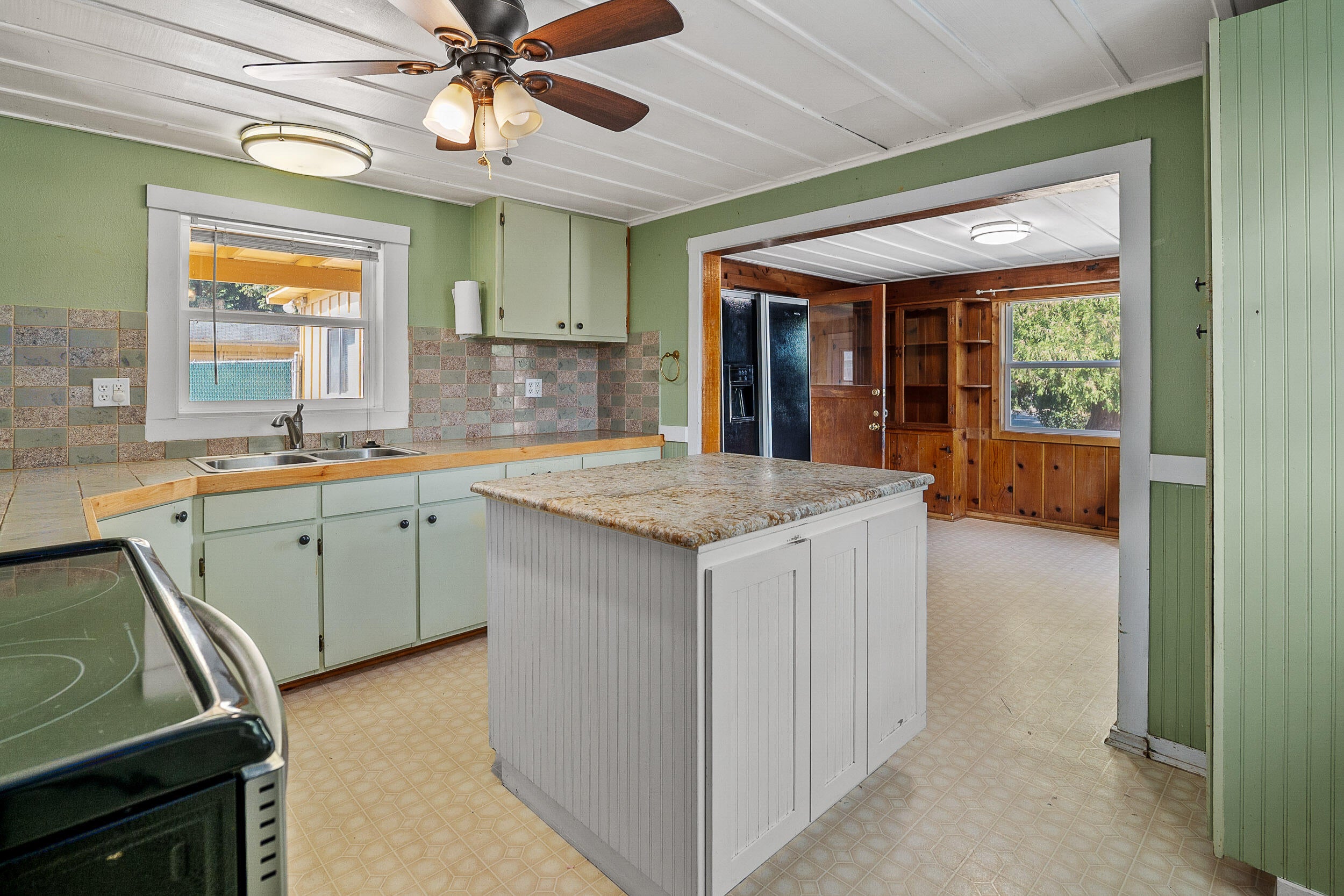 2185SWLowerRiverRd-006