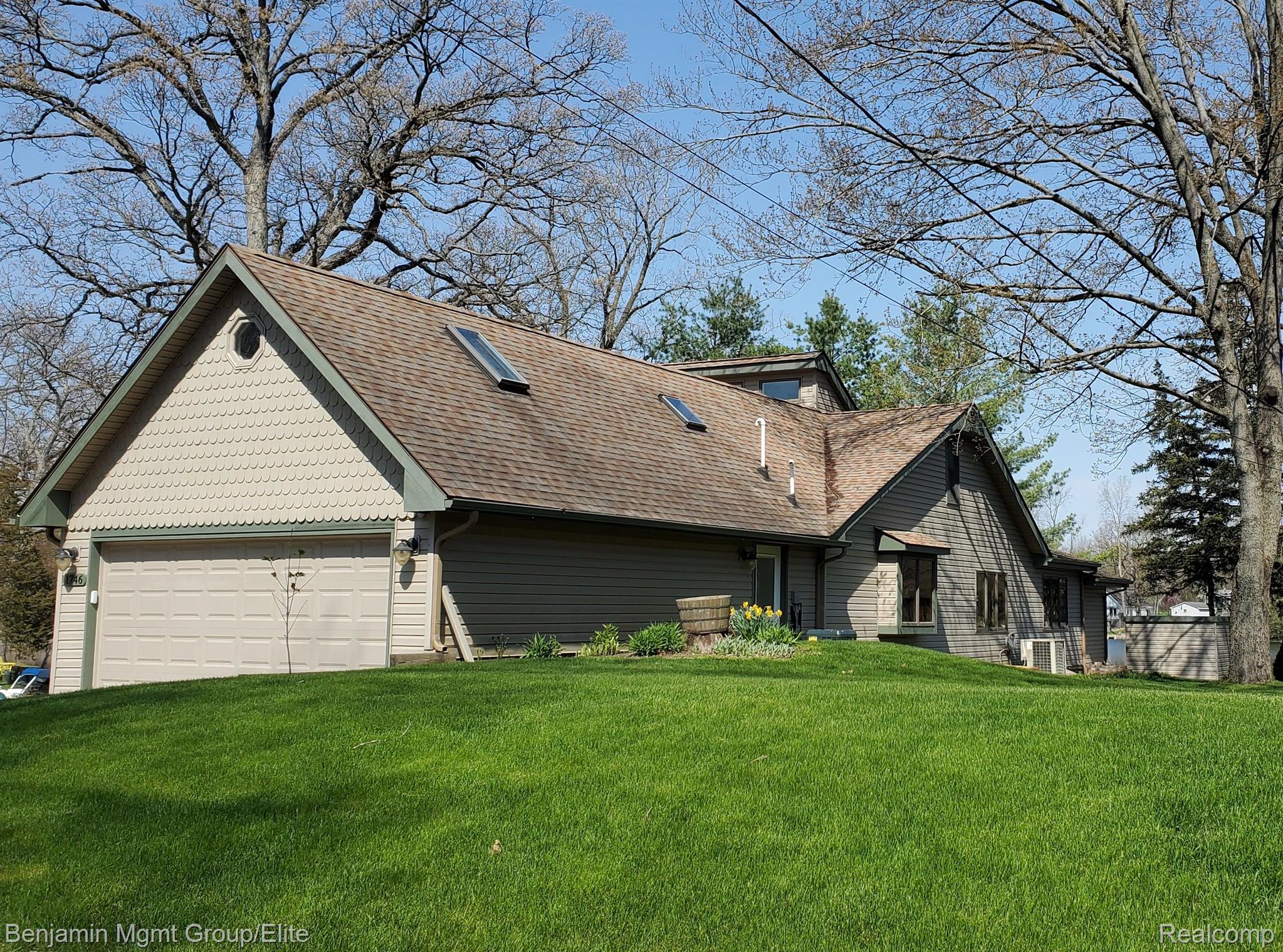 1746 Clark Lake Road Brighton, MI 48114 - Photo 28 of 32 Gallery Image 28