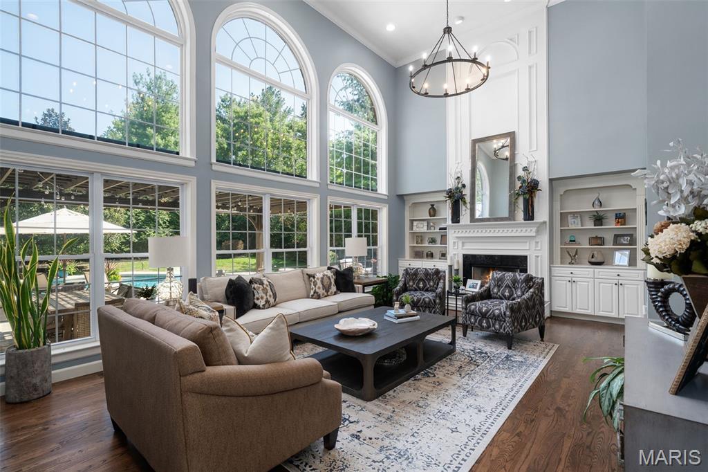 24 Daniel Road Ladue, MO 63124 - Photo 8 of 54 Gallery Image 8