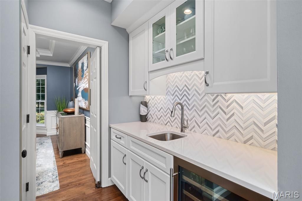24 Daniel Road Ladue, MO 63124 - Photo 10 of 54 Gallery Image 10