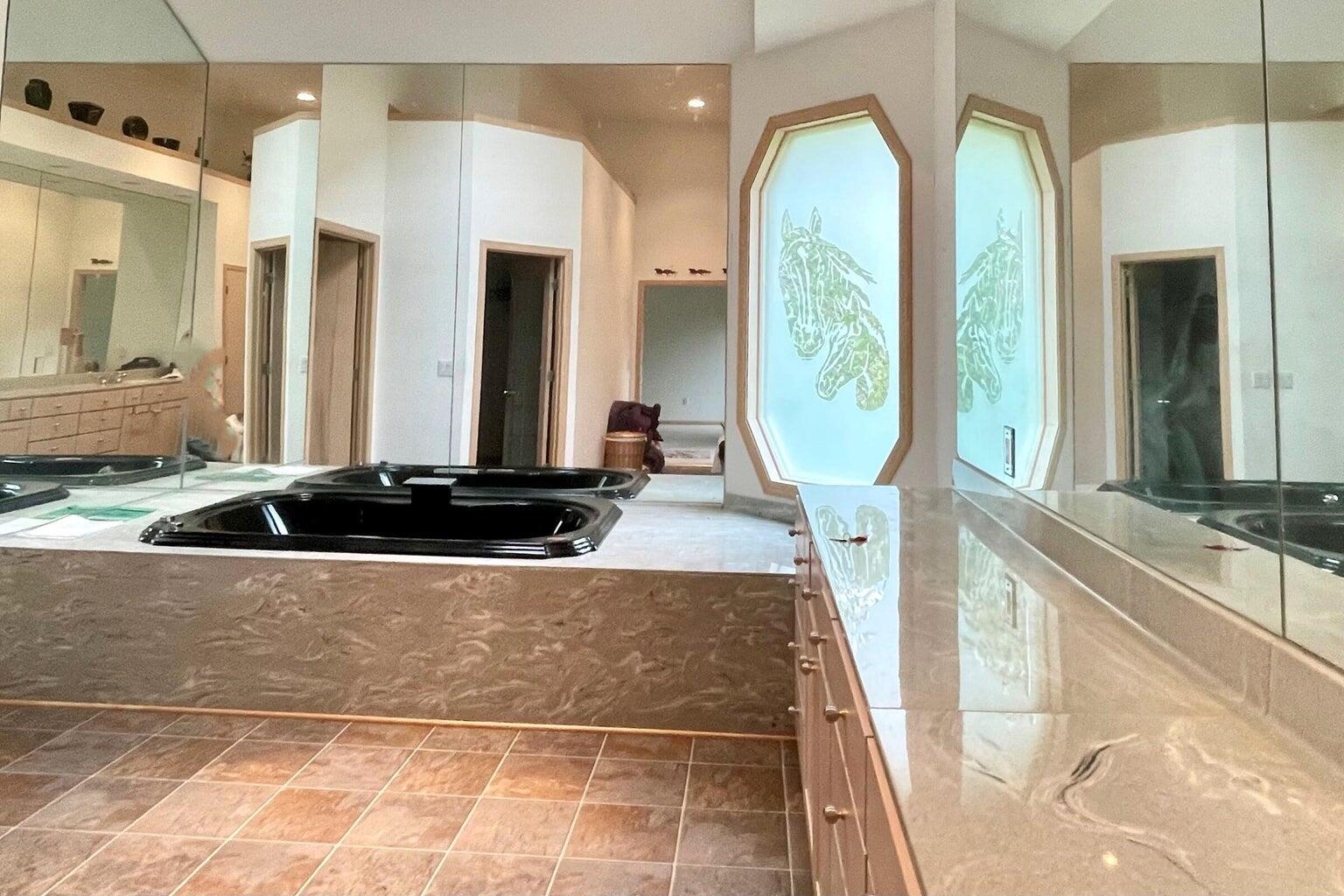 N265 Swamp Angel Road Linn, WI 53184 - Photo 14 of 26 Bath with Jetted Tub & Separate Shower