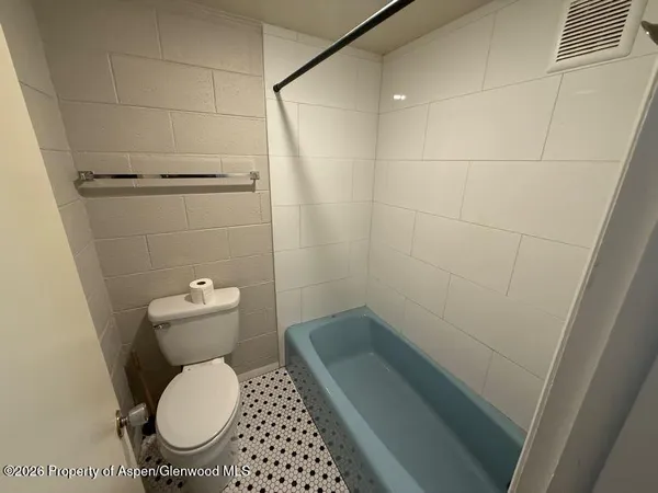 $950 | 537 Breeze Street, Unit 1, Craig, CO 81625