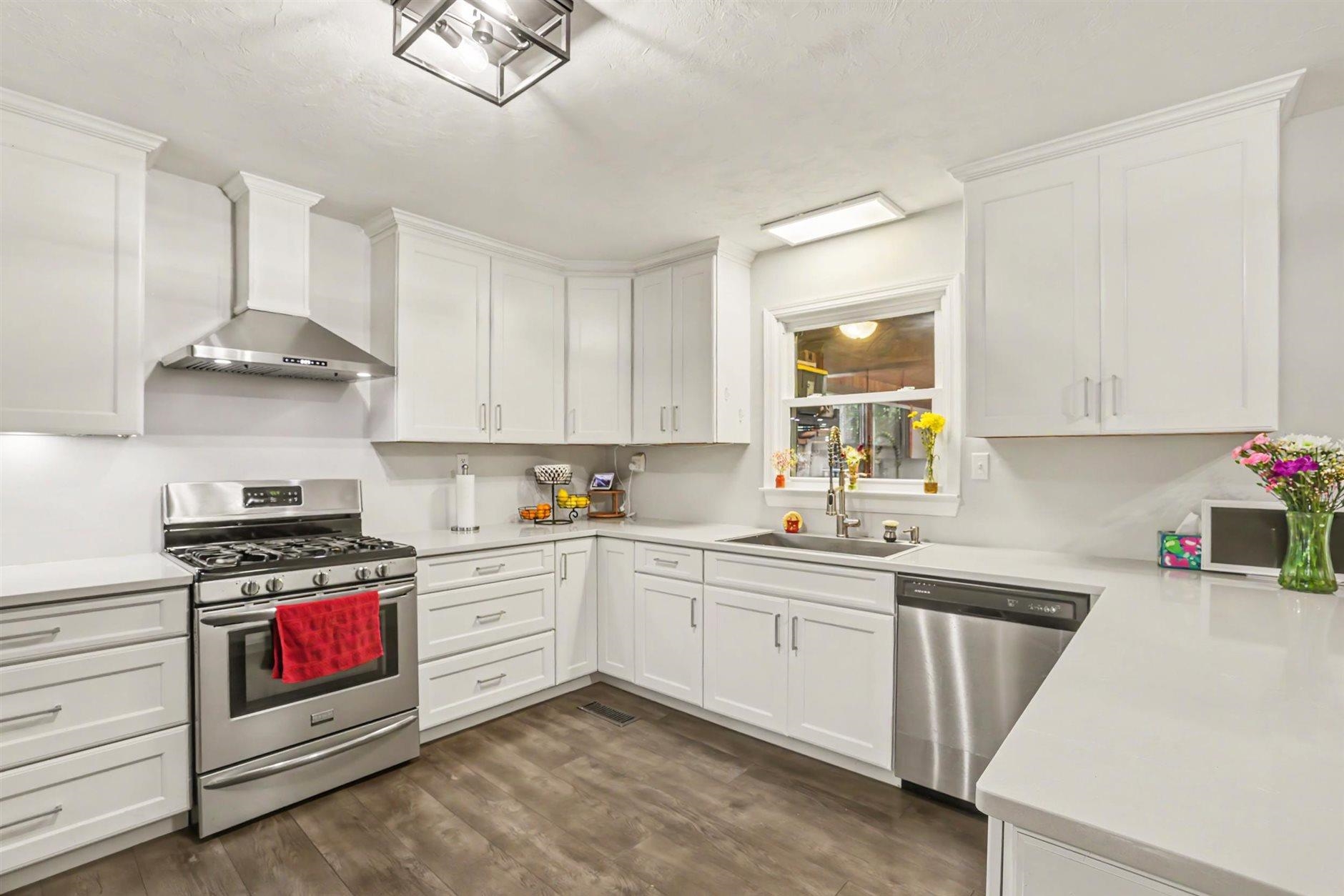 1734 Ruby Road Tallahassee, FL 32303 - Photo 13 of 70