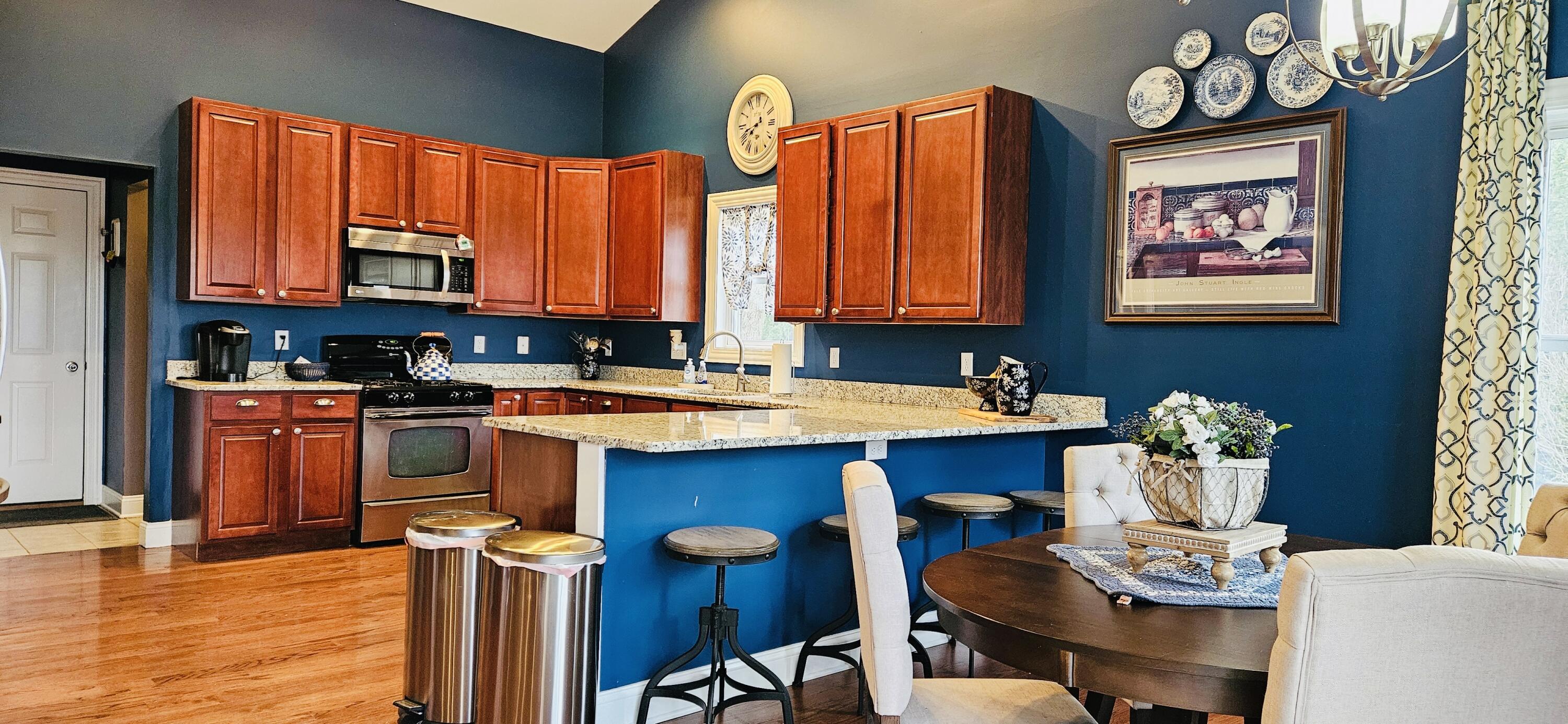 W6794 Brick Church Road Walworth, WI 53184 - Photo 7 of 32 Dining to Kitchen