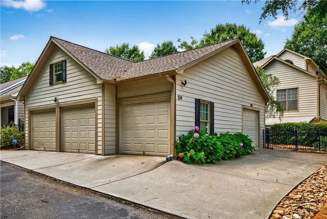 $874,900 | 124 Middleton Drive, Peachtree City, GA 30269