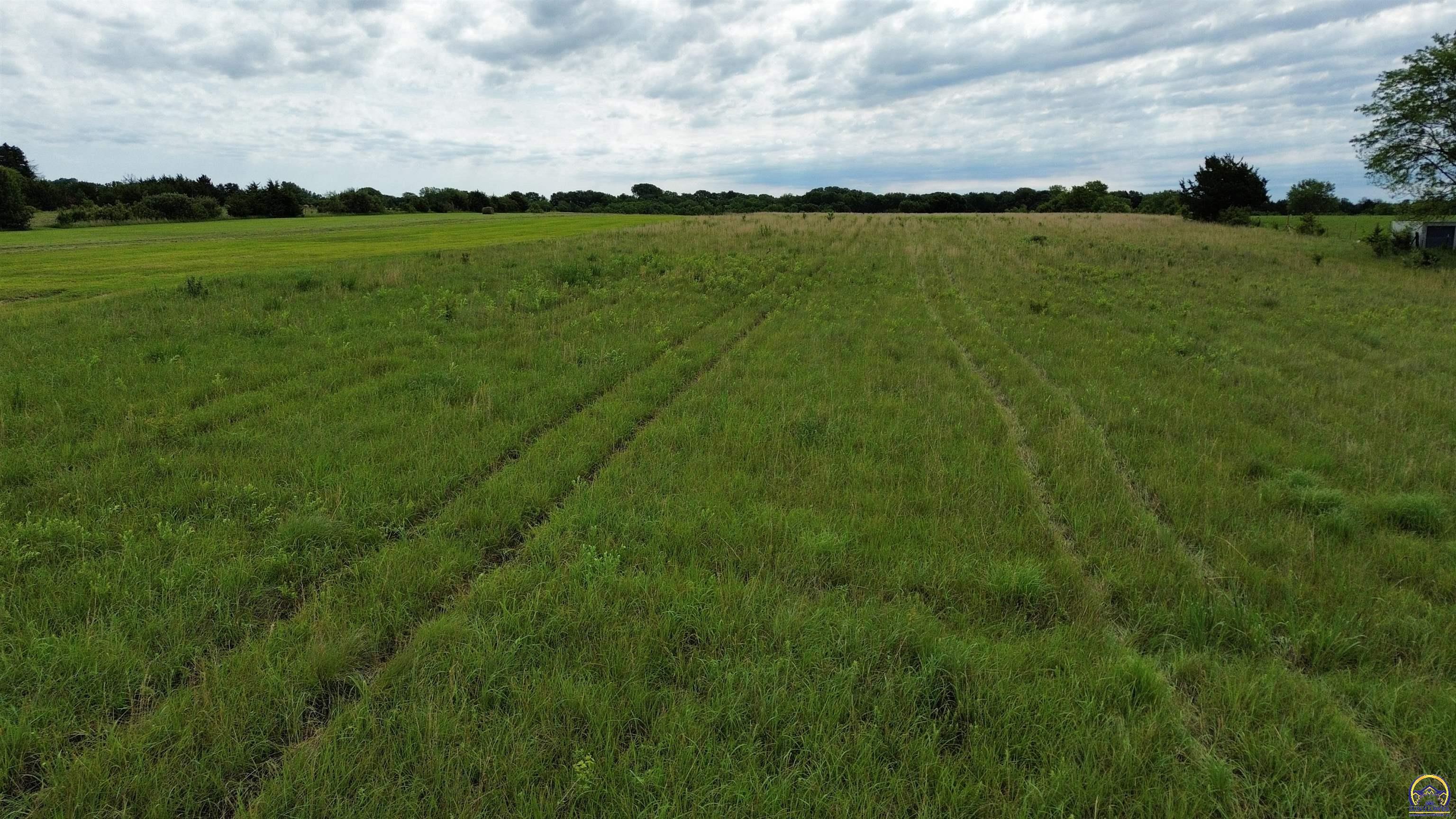 5500 Southeast Stanley Road Tecumseh, KS 66542 - Photo 9 of 14