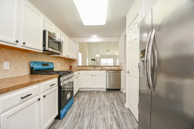 $2,300 | 19915 Juniper Berry Drive, Richmond, TX 77407