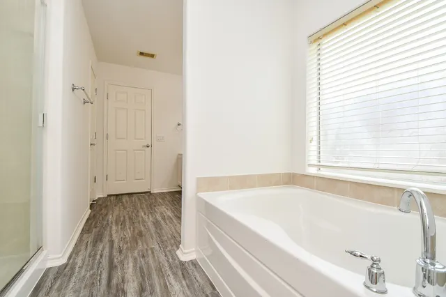 $2,300 | 19915 Juniper Berry Drive, Richmond, TX 77407