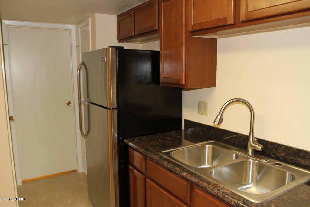 3511 East Baseline Road, Unit 1024 Phoenix, AZ 85042 - Photo 4 of 11 4