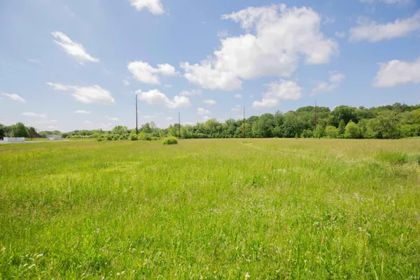 $255,000 | 4904 Middle Mt Vernon Road, Evansville, IN 47712