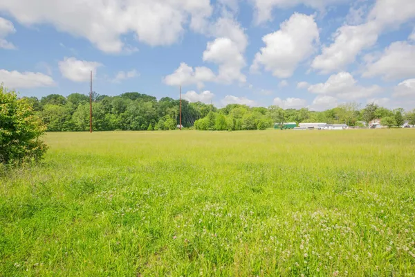 $255,000 | 4904 Middle Mt Vernon Road, Evansville, IN 47712