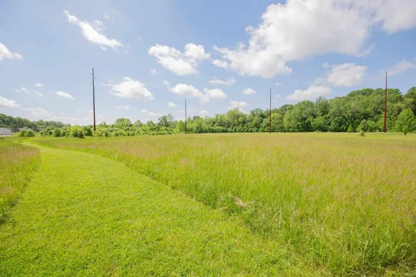 $255,000 | 4904 Middle Mt Vernon Road, Evansville, IN 47712