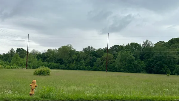 $255,000 | 4904 Middle Mt Vernon Road, Evansville, IN 47712