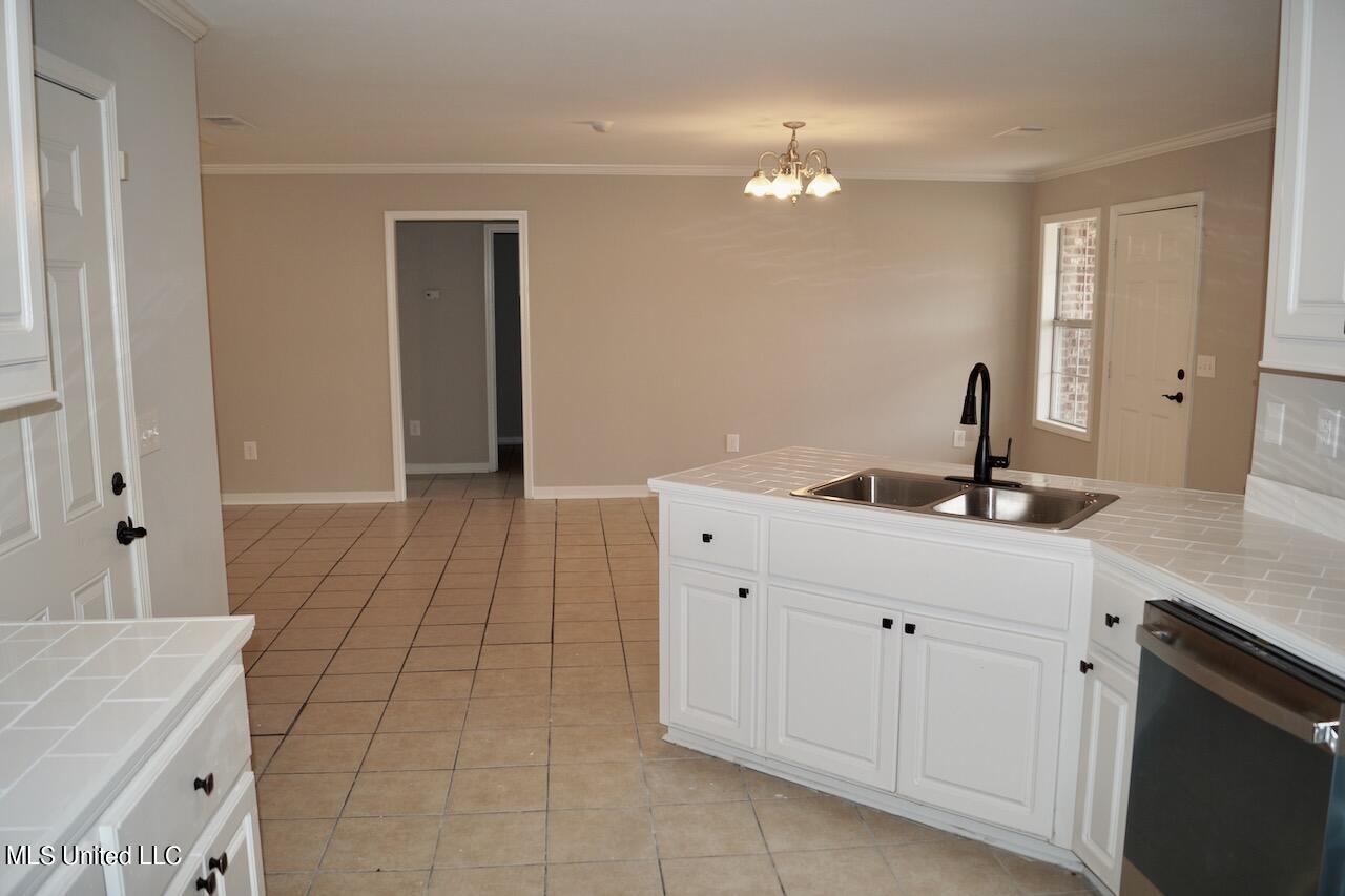 527 King Ranch Road Canton, MS 39046 - Photo 7 of 20 DSC05177