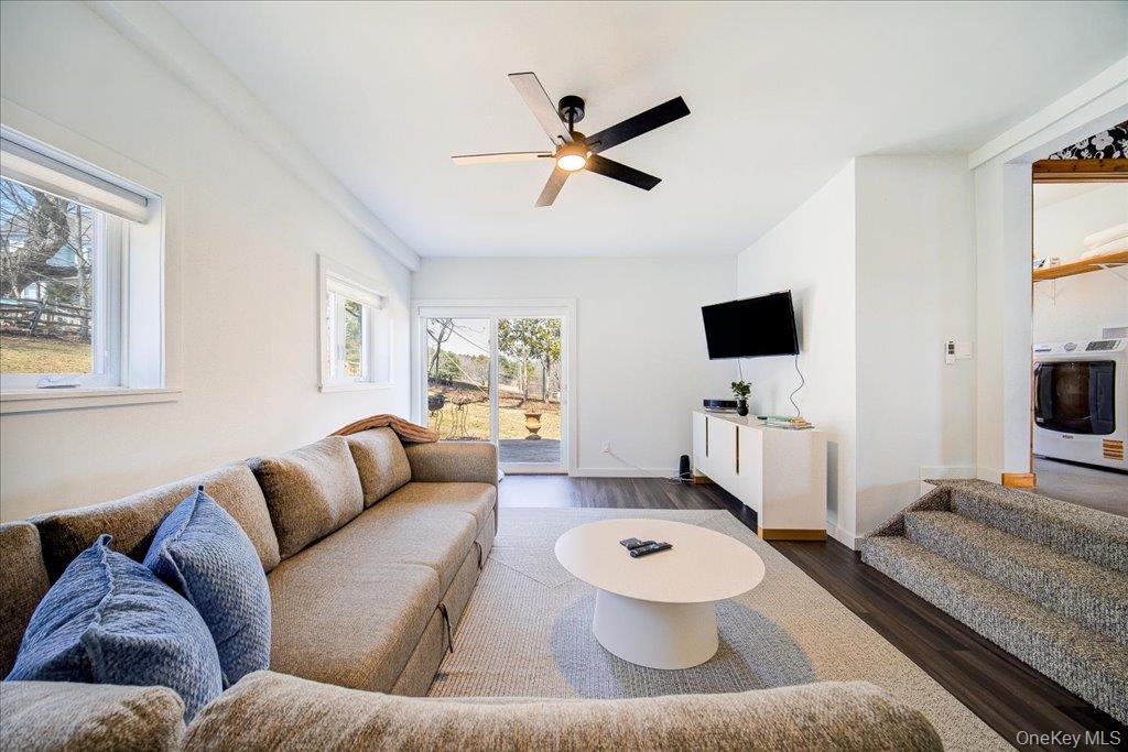 363 Hurd Road, Unit TR48 Bethel, NY 12783 - Photo 14 of 43 Den - First floor