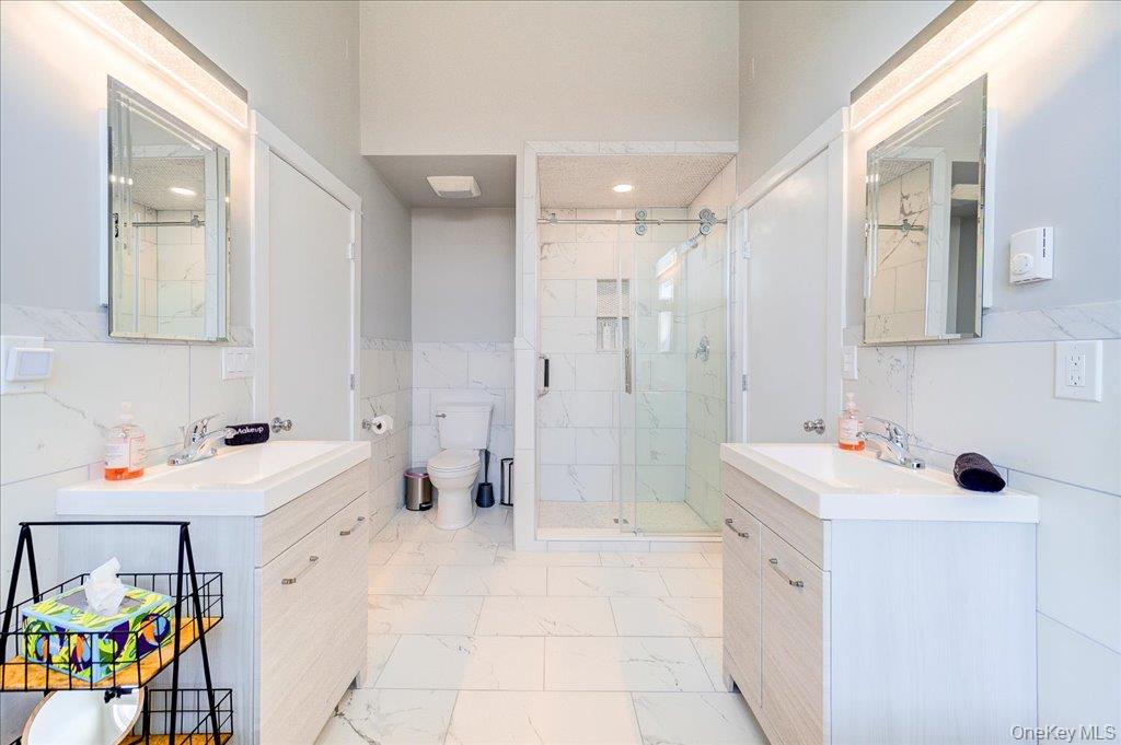 363 Hurd Road, Unit TR48 Bethel, NY 12783 - Photo 15 of 43 First Floor Bath