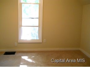 1323 North 2nd Street Springfield, IL 62702 - Photo 8 of 11