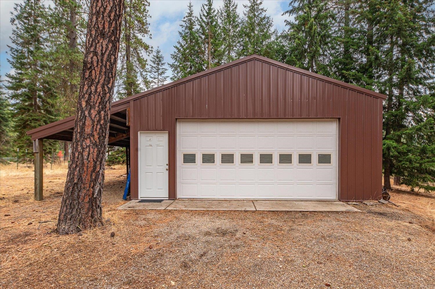 28302 North Piney Ridge Road Chattaroy, WA 99003 - Photo 2 of 38 Gallery Image 2