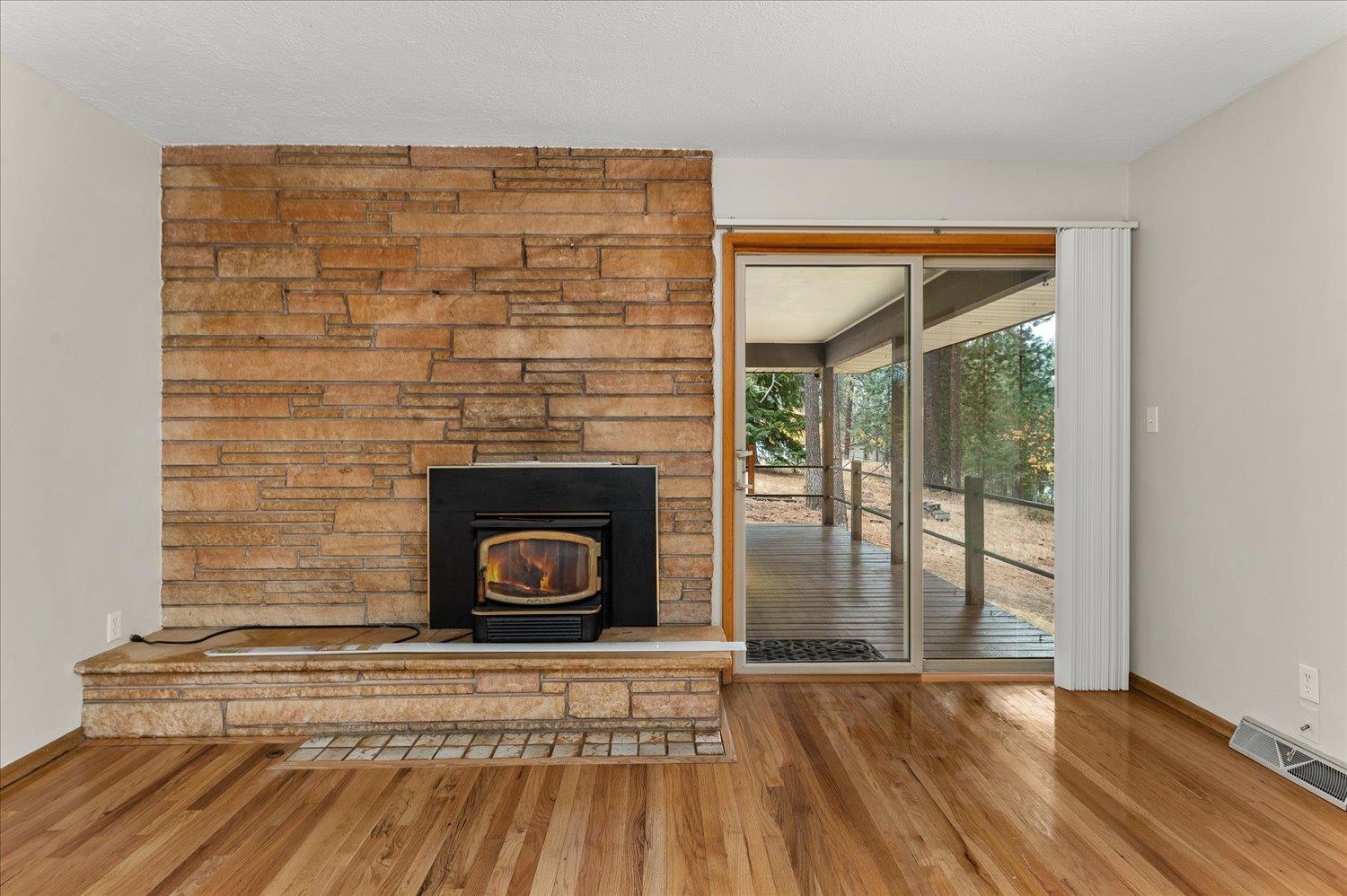 28302 North Piney Ridge Road Chattaroy, WA 99003 - Photo 10 of 38 Gallery Image 10