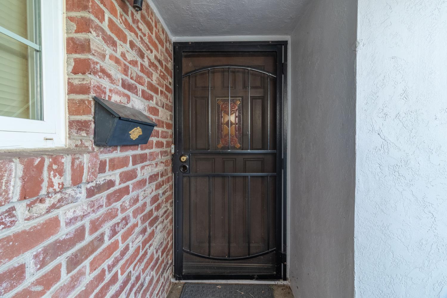 822 South California Street Lodi, CA 95240 - Photo 5 of 34 a view of front door of house