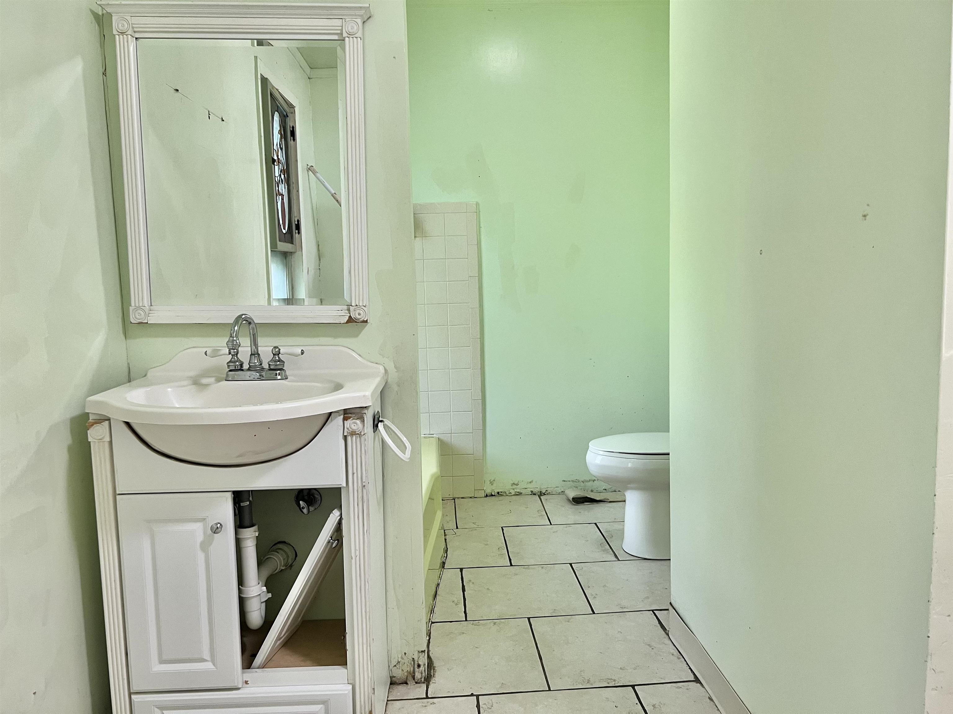 218 East Rising Street Davison, MI 48423 - Photo 8 of 23 50182081-88bcb767-bb70-49b8-86ba-4a0da8ce4972.JPG