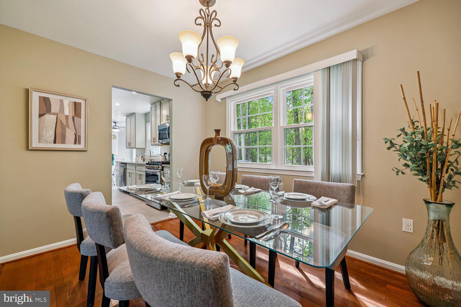 1604 Winding Waye Lane Silver Spring, MD 20902 - Photo 17 of 80 Dining Room