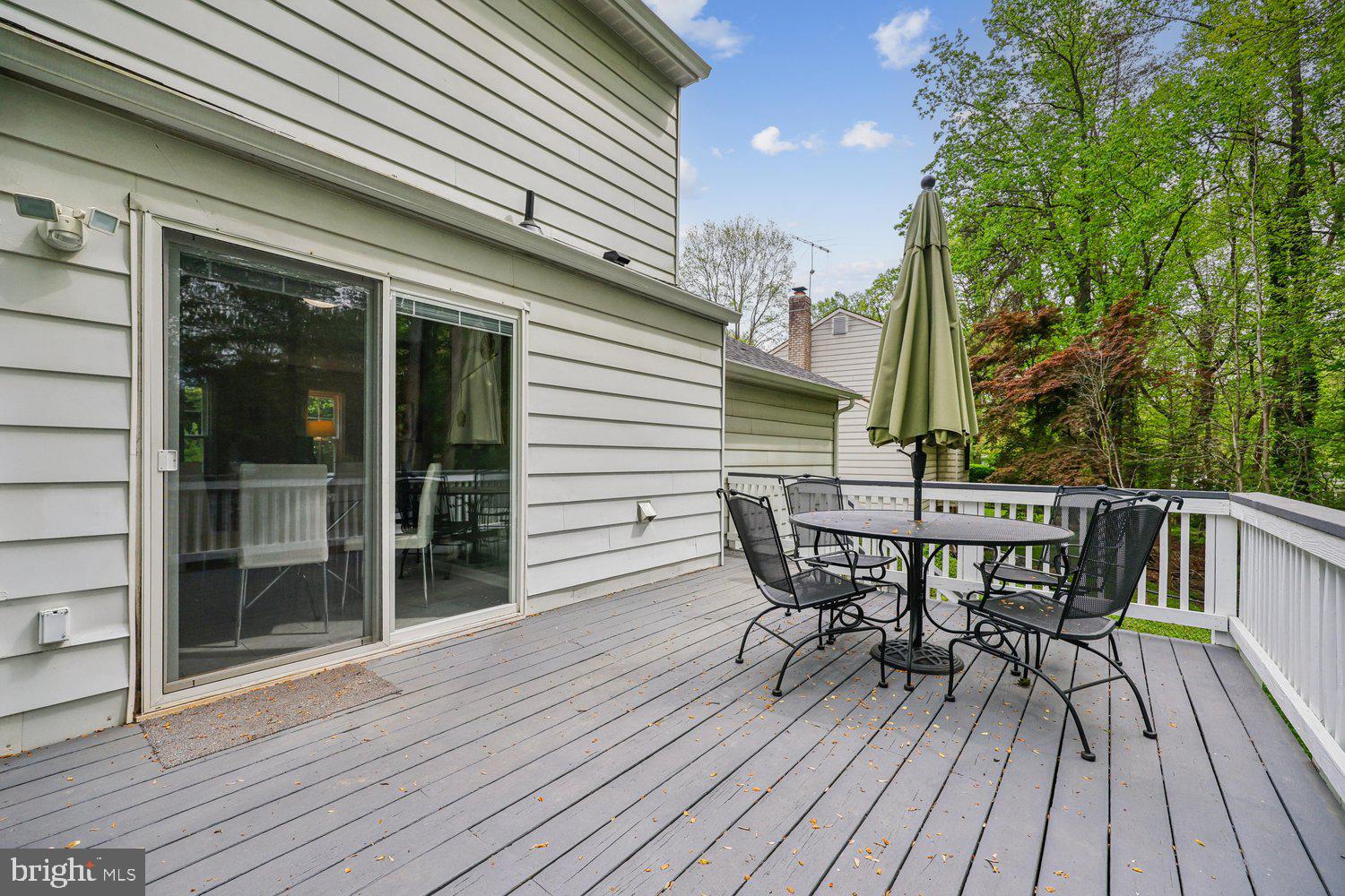 1604 Winding Waye Lane Silver Spring, MD 20902 - Photo 22 of 80 Deck