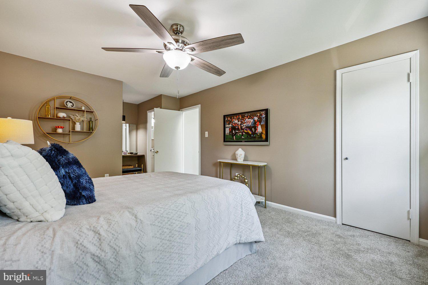 1604 Winding Waye Lane Silver Spring, MD 20902 - Photo 38 of 80 Primary Bedroom