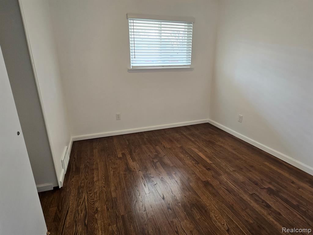 30063 Rambling Road Southfield, MI 48076 - Photo 24 of 31